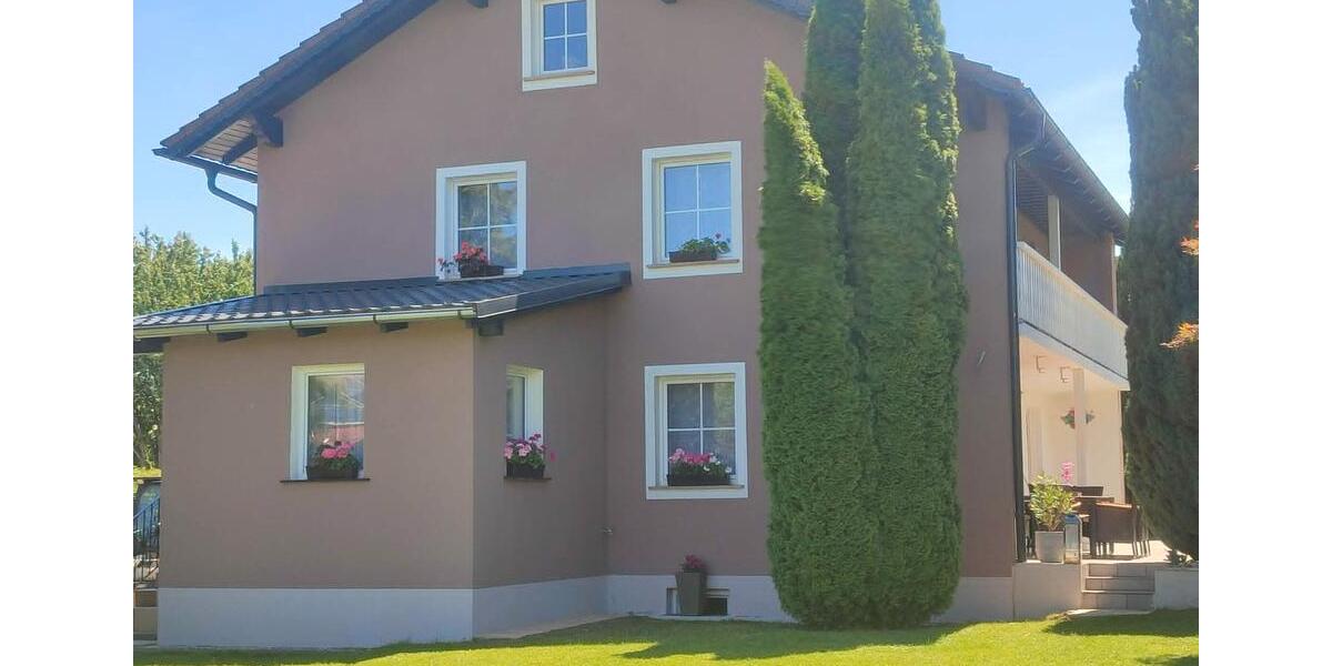 Einfamilienhaus Triftern - 8 Zimmer, 240 m&sup2;, 699.000&euro; | Angebot:27072652