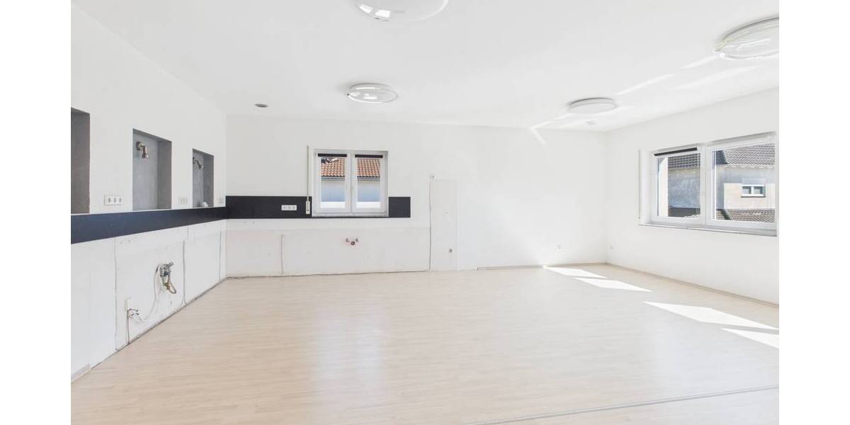 Einfamilienhaus Saarbrücken / Klarenthal Klarenthal - 6 Zimmer, 226 m&sup2;, 630.000&euro; | Angebot:26244752