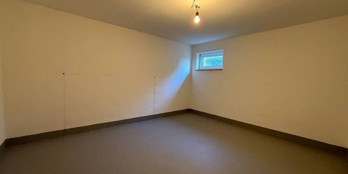 Etagenwohnung Gelnhausen - 3 Zimmer, 85 m&sup2;, 995&euro; | Angebot:26376003