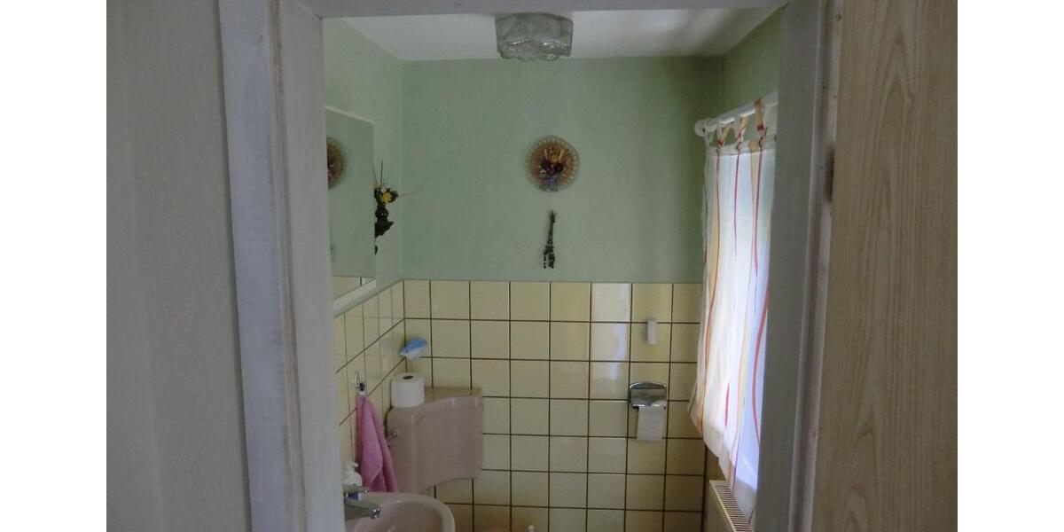Einfamilienhaus Querfurt - 7 Zimmer, 120 m&sup2;, 250.000&euro; | Angebot:26918509