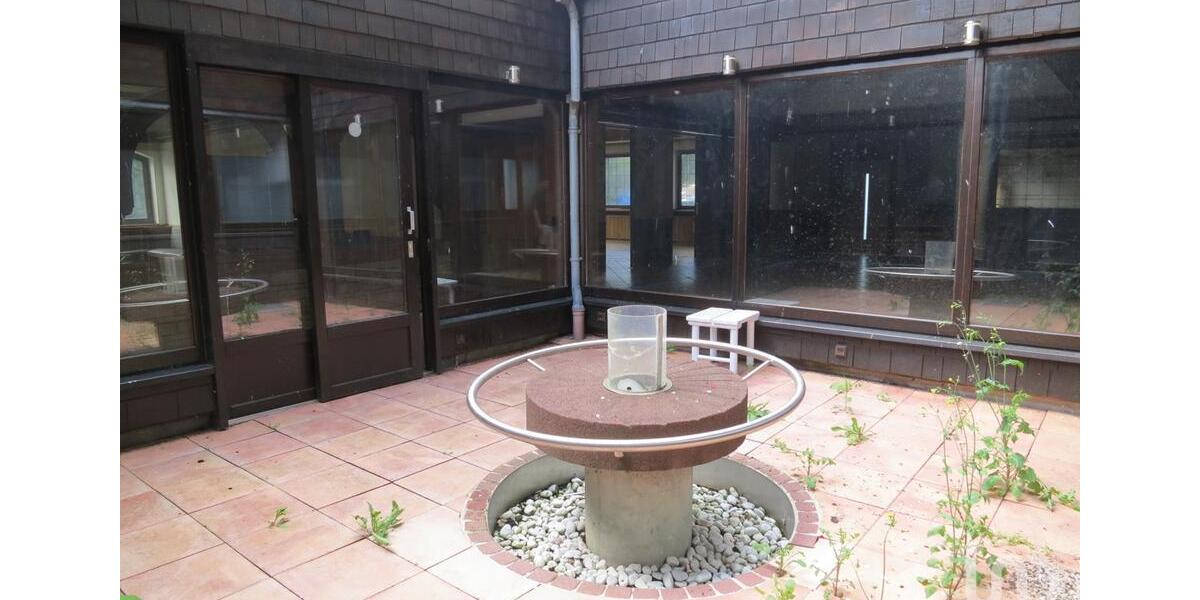 leerstehendes Restaurant mit vielen Möglichkeiten zimmer