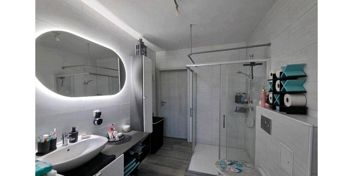 Etagenwohnung Speichersdorf - 3 Zimmer, 77 m&sup2;, 843&euro; | Angebot:26398680