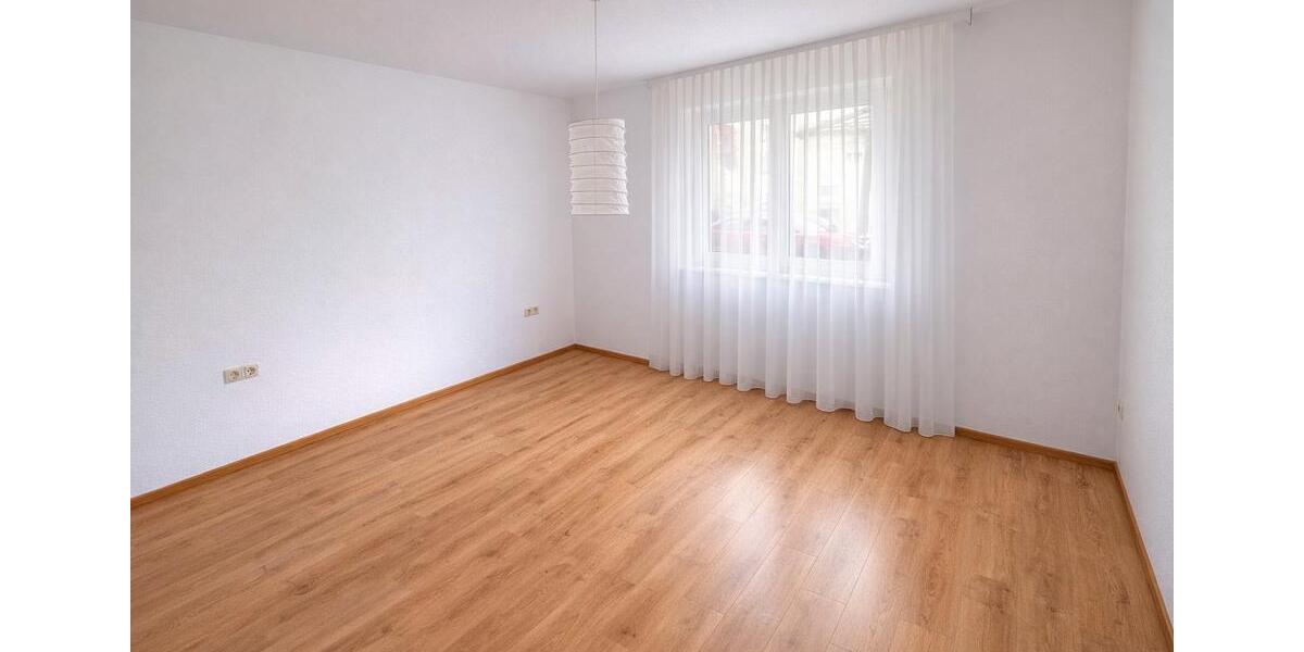 Erdgeschoßwohnung Krumbach (Schwaben) - 3 Zimmer, 96 m&sup2;, 999&euro; | Angebot:26609489