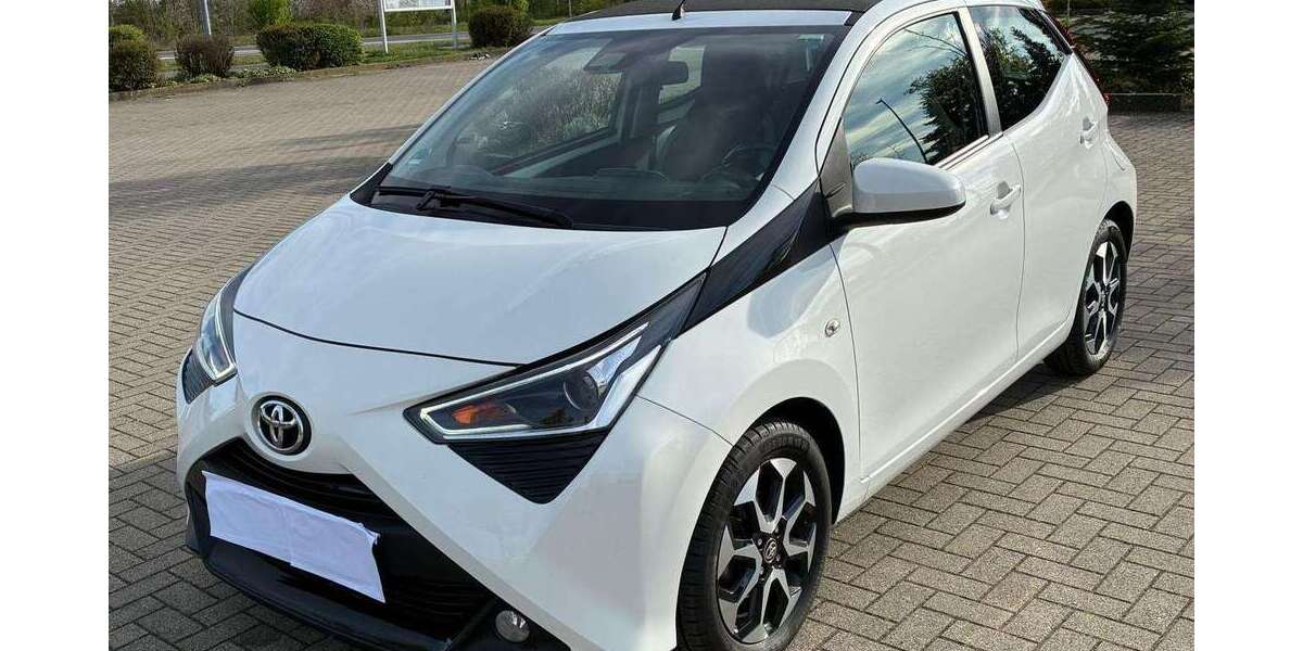 Toyota Aygo 35.000 km 12.500 &euro; Niederkassel, Stadt 53859
