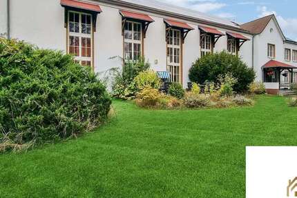 Haus zum Kaufen in Krakow am See 399.900 € 670 m² 12 zimmer