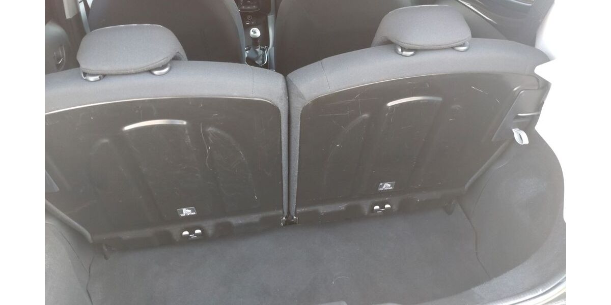 Peugeot 108 103.000 km 8.000 &euro; Überherrn 66802