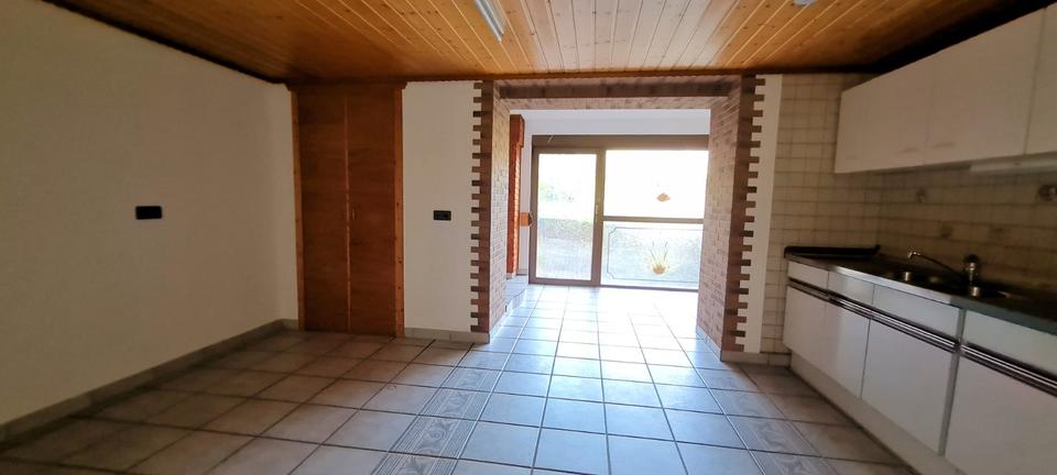 Einfamilienhaus Ottweiler - 8 Zimmer, 210 m&sup2;, 280.000&euro; | Angebot:27010138