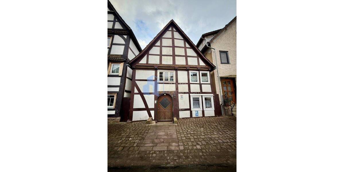 Einfamilienhaus Bad Karlshafen / Helmarshausen Helmarshausen - 1 Zimmer, 240 m&sup2;, 49.500&euro; | Angebot:25753094