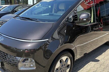 Hyundai STARIA 41.815 km 38.490 &euro; Tuttlingen 78532
