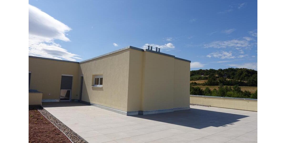 Penthouse im Neubau - Kamin - Dachterrasse - Fahrstuhl - Tiefgarage 3 zimmer