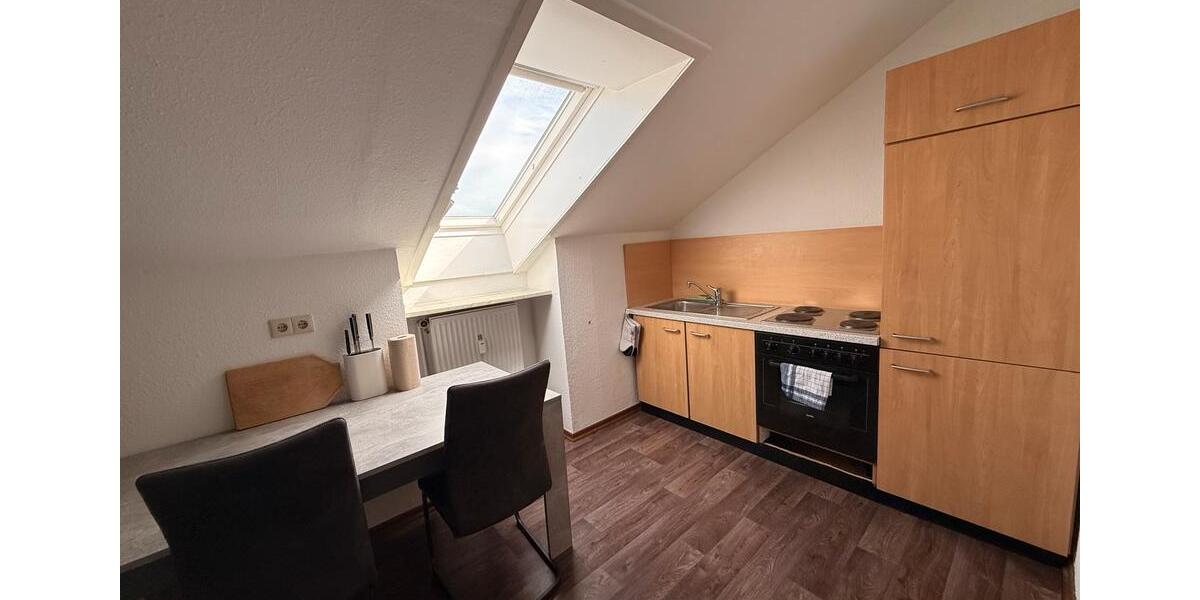 Dachgeschoßwohnung Bad Pyrmont - 2 Zimmer, 60 m&sup2;, 500&euro; | Angebot:26338154