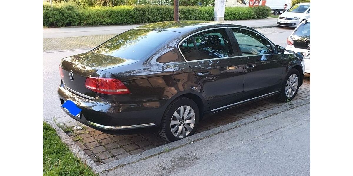 VW Passat 141.000 km 10.700 &euro; München 81241