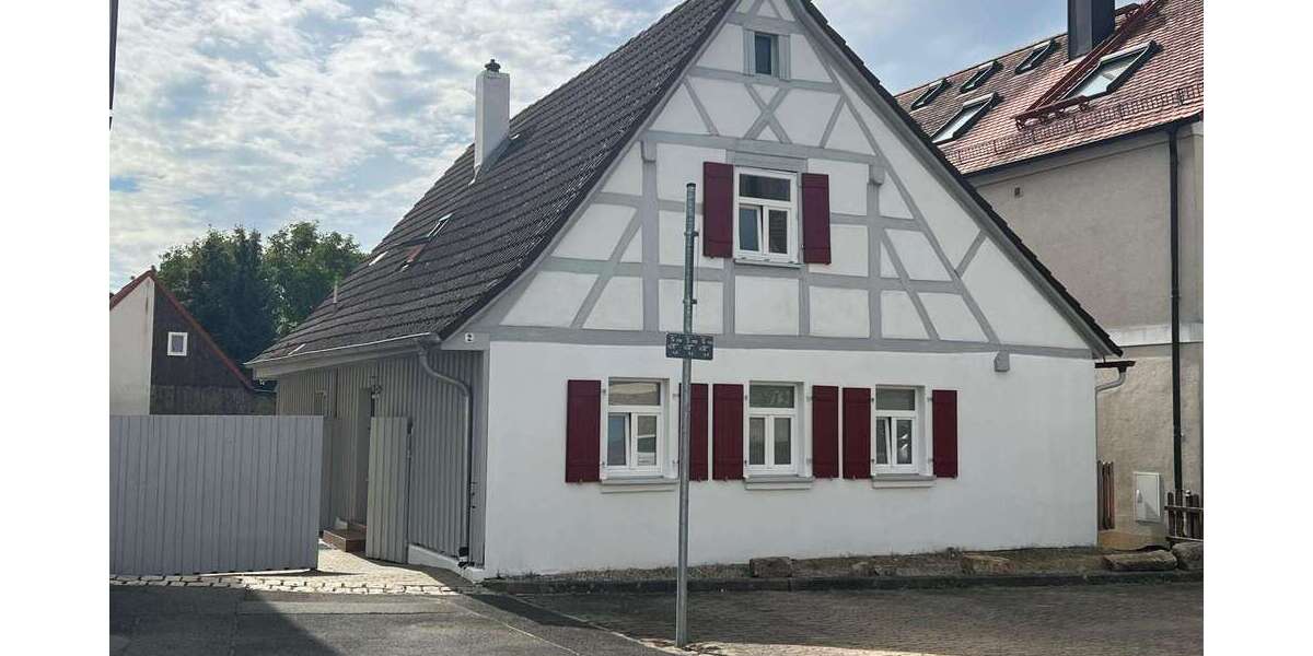 Einfamilienhaus Eggolsheim - 4 Zimmer, 132 m&sup2;, 380.000&euro; | Angebot:26764497