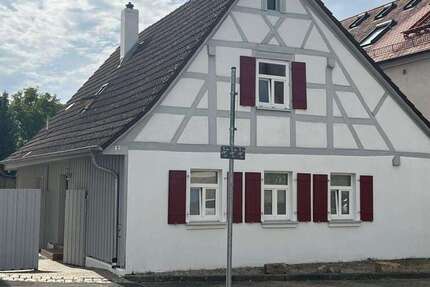 Haus Eggolsheim - 4 Zimmer, 132 m&sup2;, 380.000&euro; | Angebot:26764497
