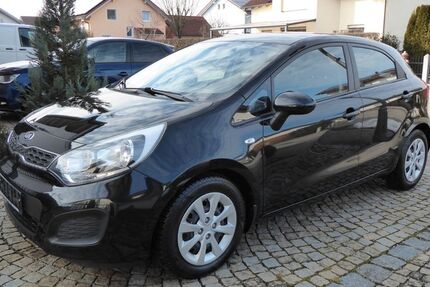 Kia Rio 108.700 km 5.690 &euro; Otzing 94563