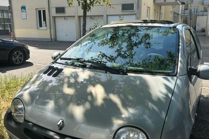 Renault Twingo 97.500 km 2.450 &euro; Rheinfelden 79617