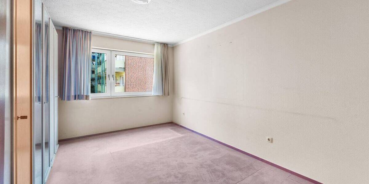 Etagenwohnung Düsseldorf Ludenberg - 2 Zimmer, 86 m&sup2;, 295.000&euro; | Angebot:26345995