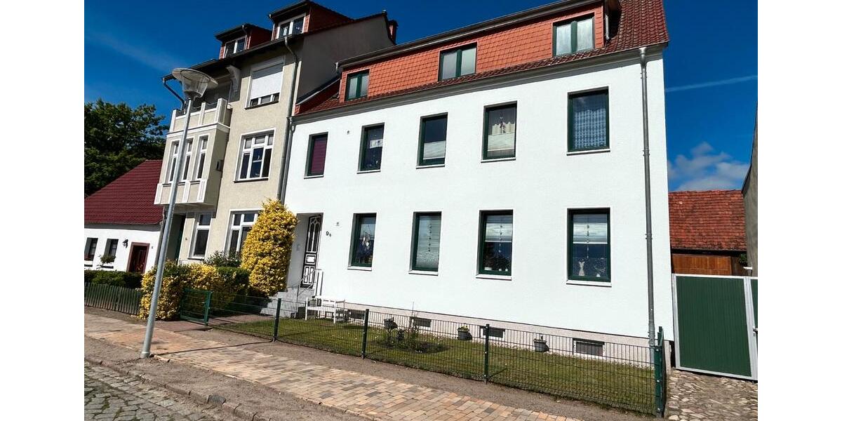 Mehrfamilienhaus, Wohnhaus Güstrow - 8 Zimmer, 245 m&sup2;, 420.000&euro; | Angebot:26990469