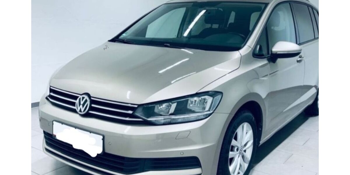 VW Touran 131.000 km 15.499 &euro; Fulda 36043