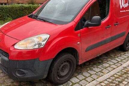 Peugeot Partner 300.000 km 2.993 € Woldegk 17348