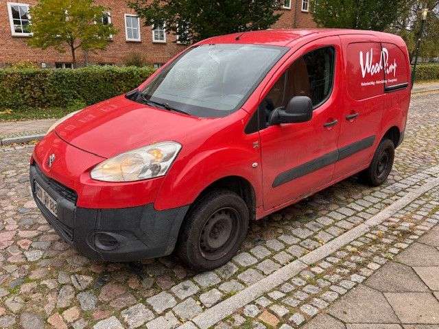 Peugeot Partner 300.000 km 2.993 € Woldegk 17348