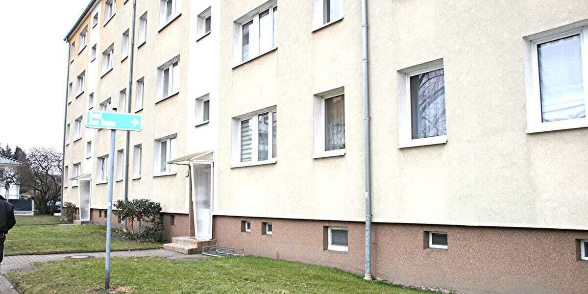 Etagenwohnung Burg - 2 Zimmer, 43 m&sup2;, 215&euro; | Angebot:27433236