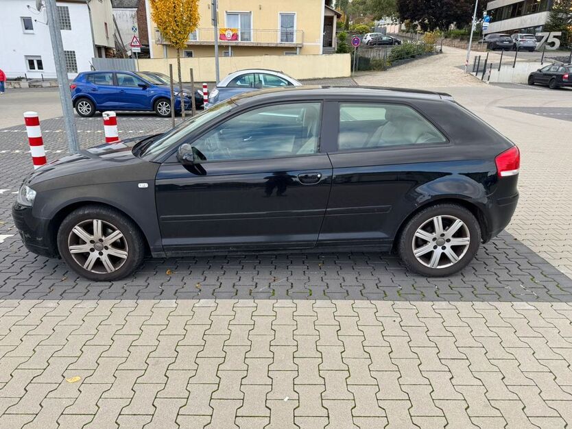Audi A3 220.000 km 4.000 € Elz 65604