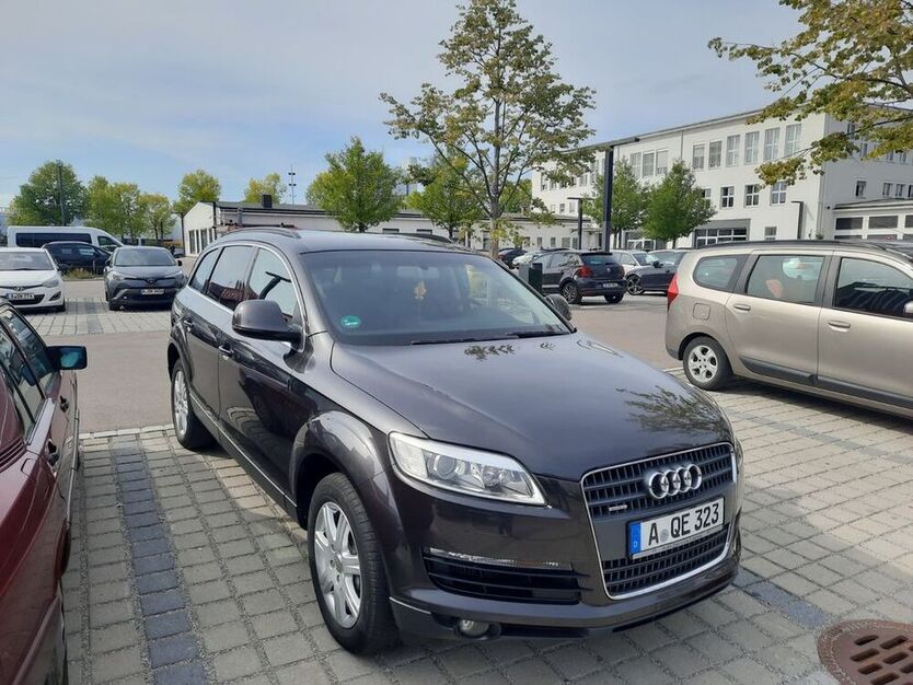 Q7