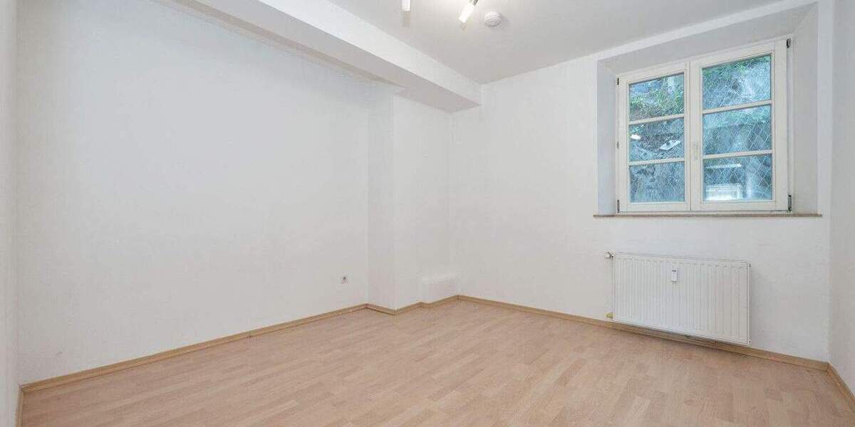 Etagenwohnung Passau Altstadt - 5 Zimmer, 110 m&sup2;, 340.000&euro; | Angebot:25777766