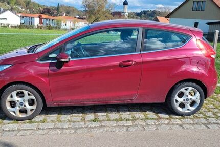 Ford Fiesta 100.000 km 3.500 &euro; Welden 86465