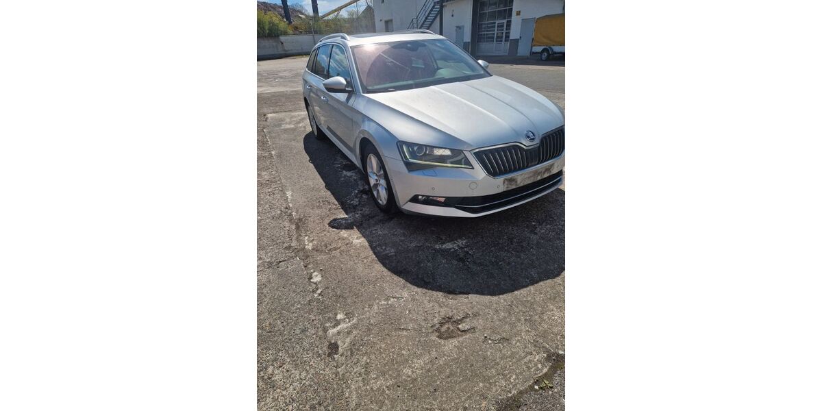 Skoda Superb 268.137 km 11.200 &euro; Dortmund 44001