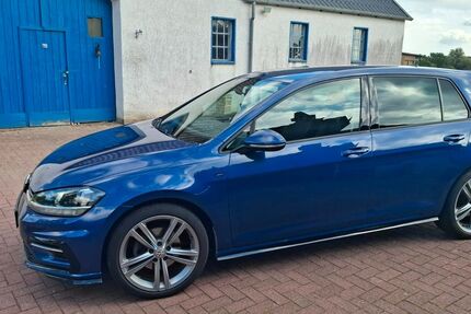 VW Golf 220.000 km 8.900 &euro; Lübeck 23556