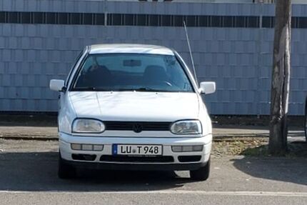 VW Golf 150.000 km 3.499 &euro; Ludwigshafen am Rhein 67069