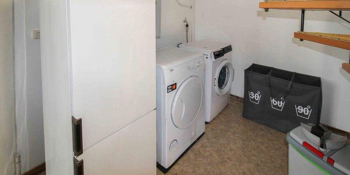 Einfamilienhaus Bad Urach Sirchingen - 4 Zimmer, 104 m&sup2;, 295.000&euro; | Angebot:25777234