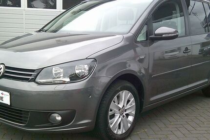 VW Touran 126.000 km 9.999 € Gronau (Leine) OT Brüggen 31028