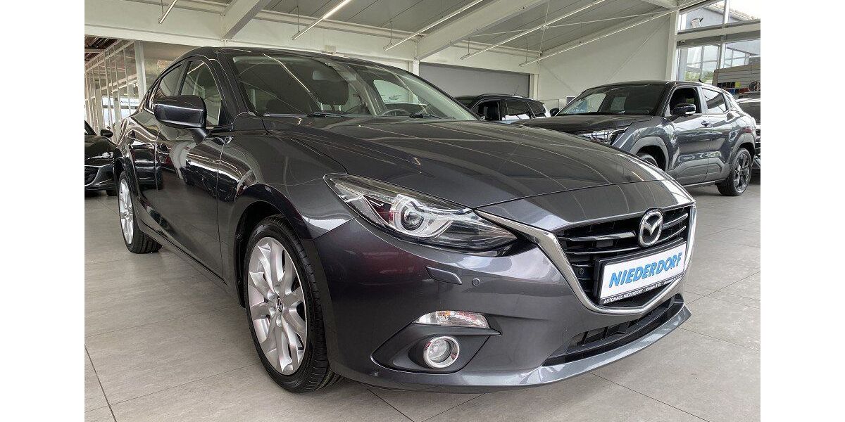 Mazda 3 162.460 km 10.990 &euro; Rinteln 31737