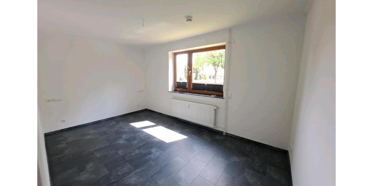 Erdgeschoßwohnung Neustadt am Rübenberge - 3 Zimmer, 91 m&sup2;, 1.000&euro; | Angebot:26415012