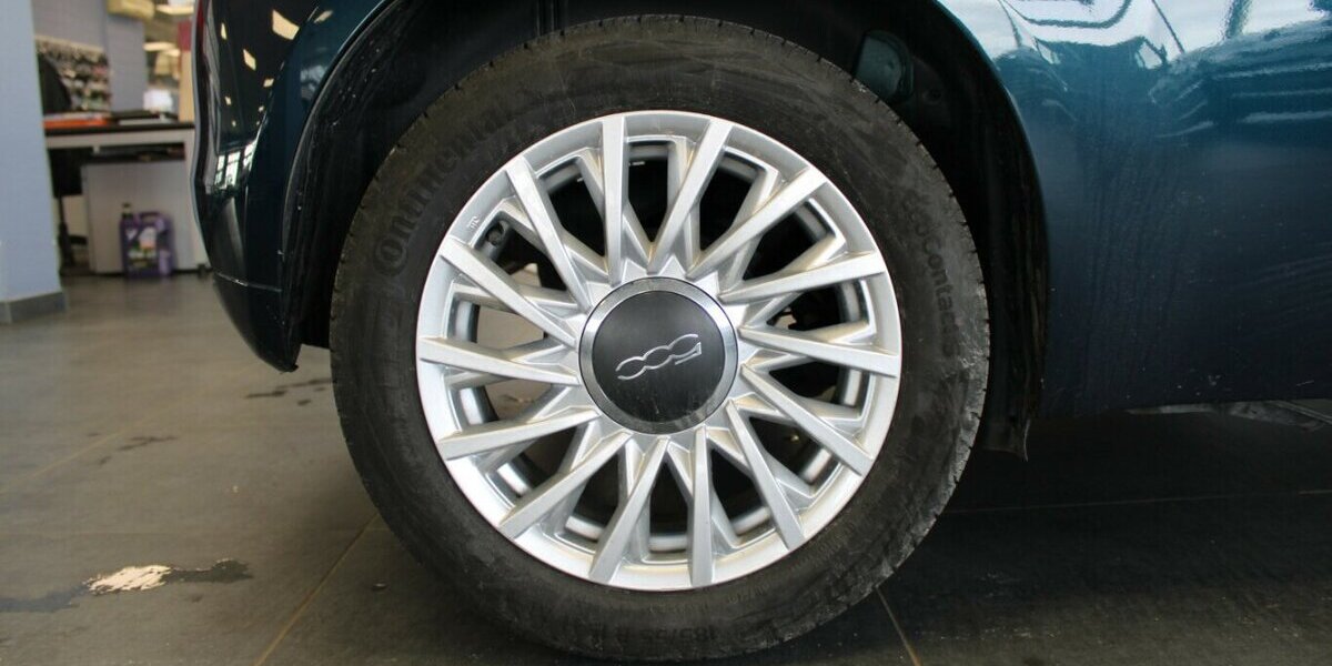 Fiat 500C 1.0 GSE Hybrid 17.401 km 13.980 &euro; Euskirchen 53881