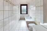 Moderne 2 Zimmer Wohnung mit Traumgarten & Garage in ruhiger Lage