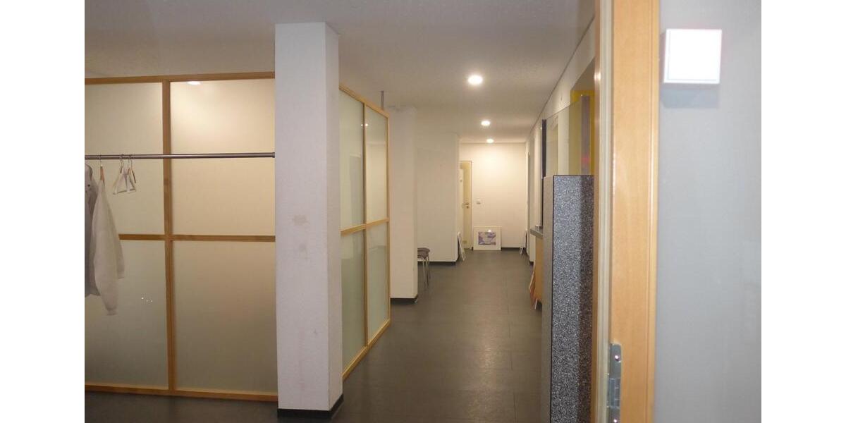 Top Lage, Top Räume, BüroPraxis in Triberg, Marktplatz zimmer