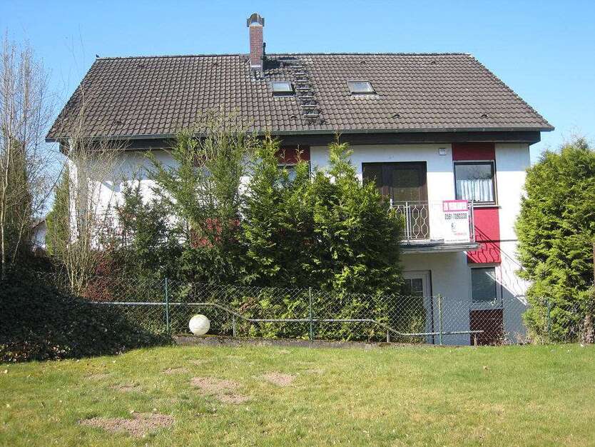 Haus zum Kaufen in Bad Karlshafen 239.000 € 273 m²