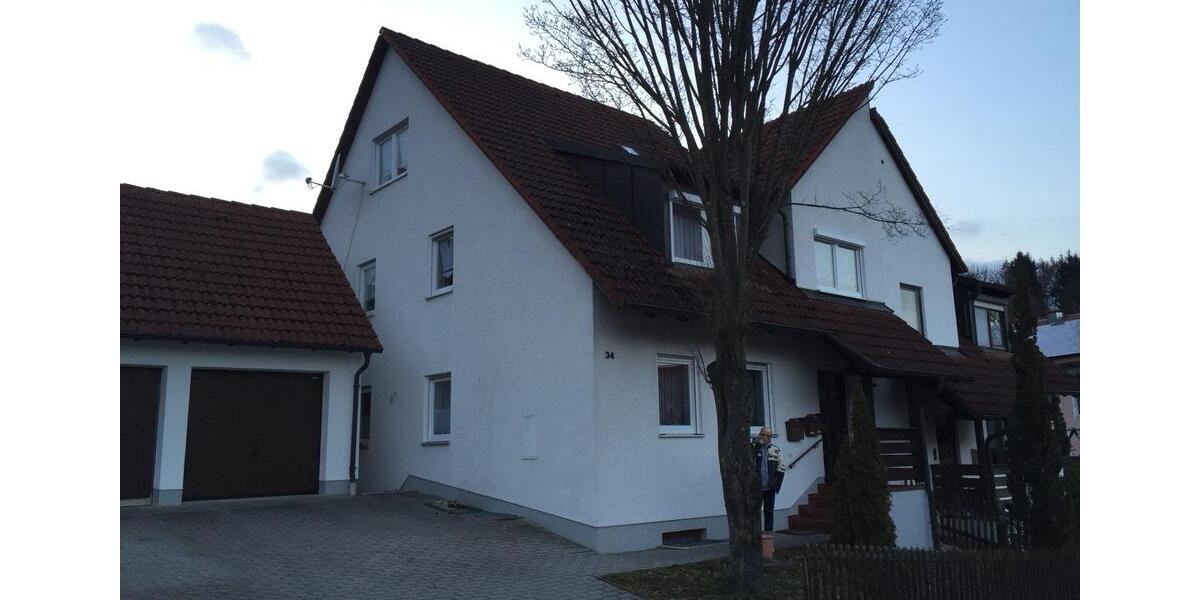 Etagenwohnung Kumhausen - 3 Zimmer, 87 m&sup2;, 1.400&euro; | Angebot:26405753
