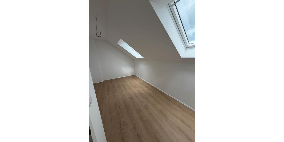 Dachgeschoßwohnung Leopoldshöhe - 3 Zimmer, 108 m&sup2;, 457.000&euro; | Angebot:26947117