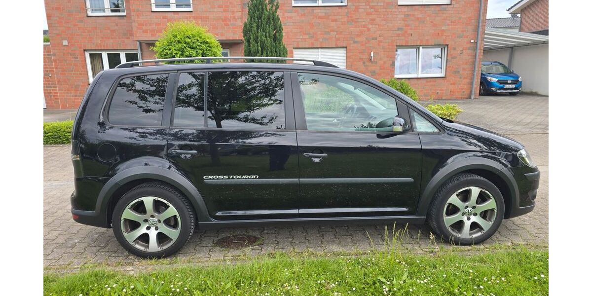VW Touran 300.500 km 3.500 &euro; Bielefeld 33619