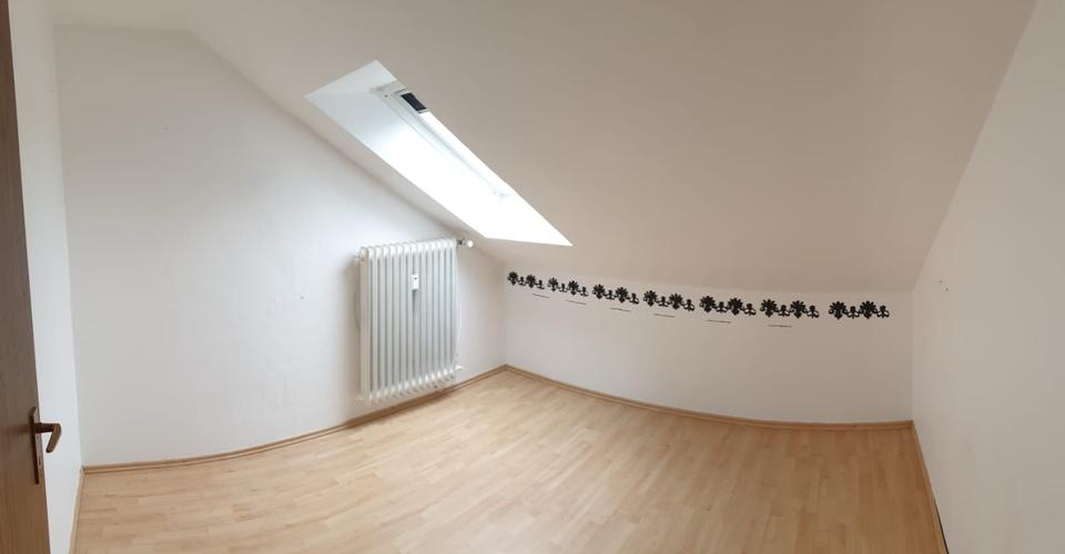 Dachgeschoßwohnung Vlotho - 1 Zimmer, 57 m&sup2;, 650&euro; | Angebot:26403748