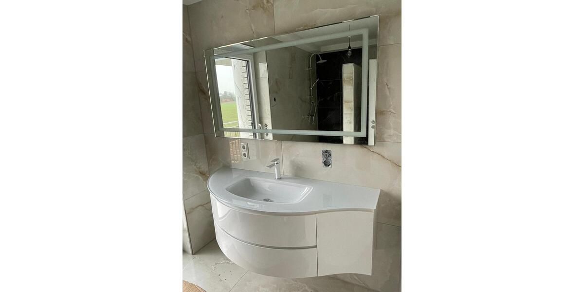 Etagenwohnung Neuenhaus - 6 Zimmer, 134 m&sup2;, 1.200&euro; | Angebot:25310003