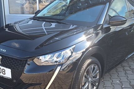 Peugeot 208 20.835 km 17.990 € Kastellaun 56288