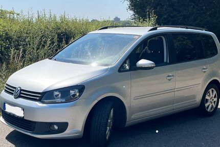 VW Touran 192.000 km 6.800 &euro; Jülich 52428