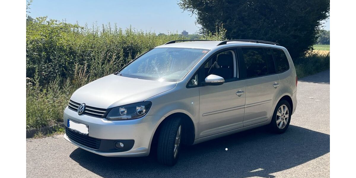VW Touran 192.000 km 6.800 &euro; Jülich 52428