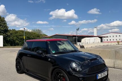 Mini John Cooper Works 86.015 km 14.300 &euro; Kirchheim 85551